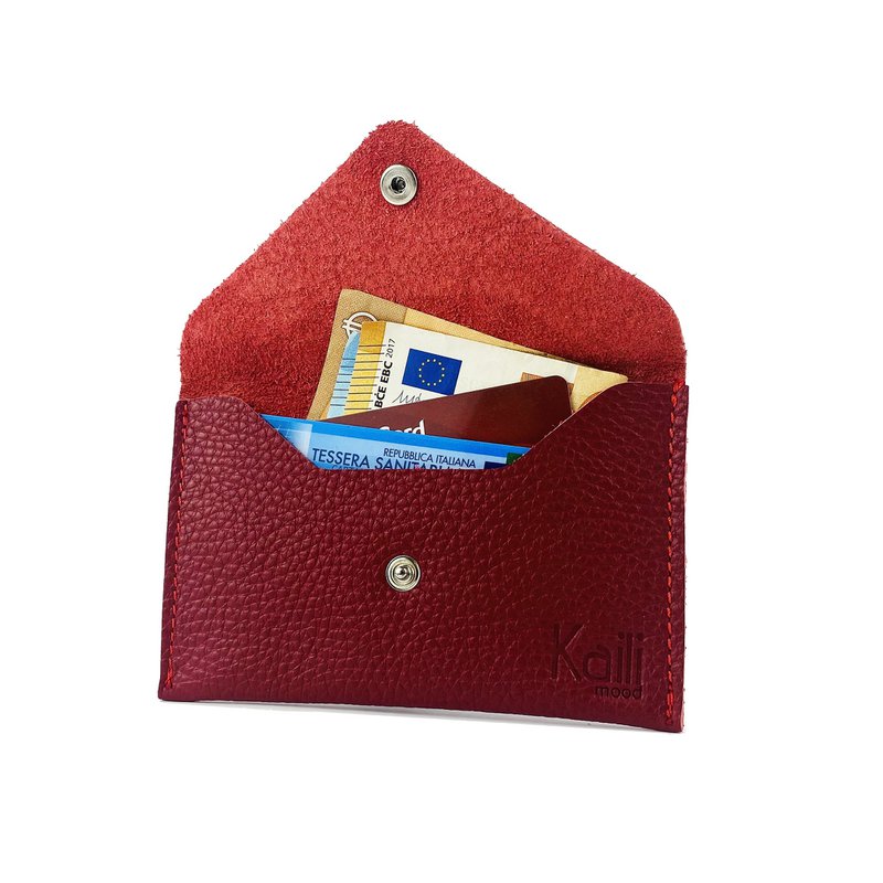 K0040VB | Saszetka z klapką Wyprodukowano we Włoszech z prawdziwej skóry licowej, groszkowany dolar - Kolor Czerwony - Wymiary: 13 x 8 x 0,5 cm - Opakowanie: sztywne dno/wieczko Pudełko upominkowe