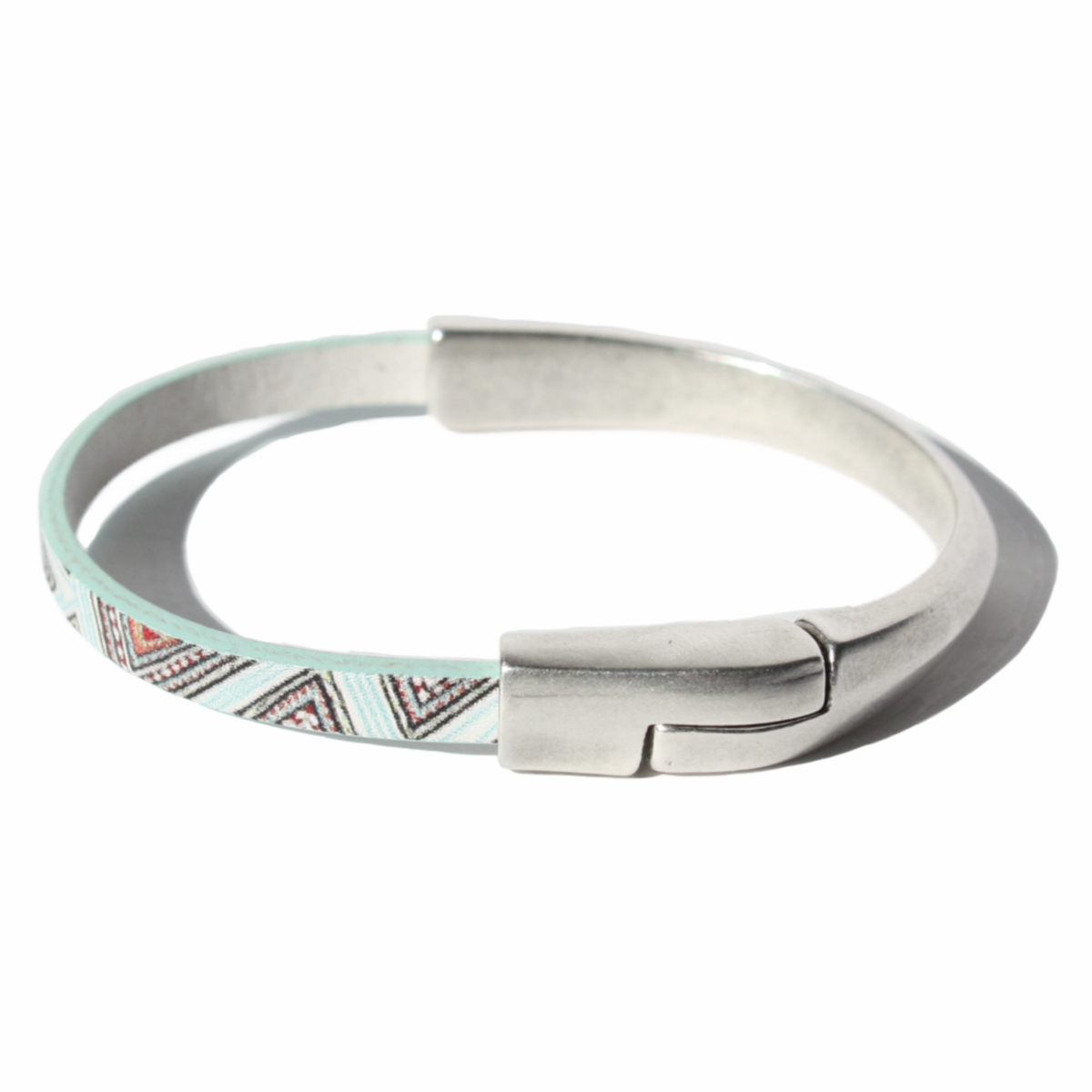 AMACAYACÚ (bedrukte) lederen armband met magnetische sluiting