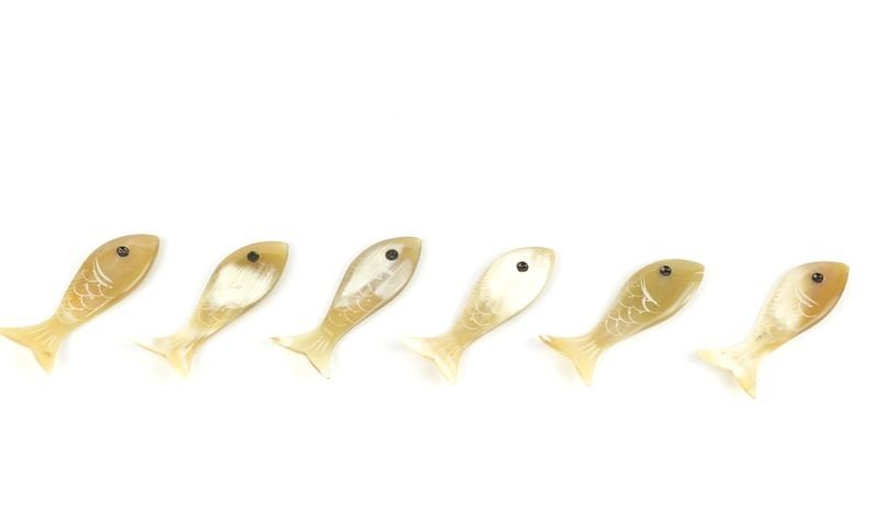 Set of 6 fish knife-holders in blond horn