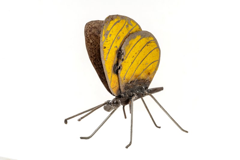 ZIMBA-ARTS PAPILLON JAUNE MÉTAL DEBOUT