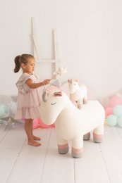 100 % weiße Einhorn-Stofftierpackung aus Baumwolle