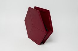 Piatto esacubo rosso