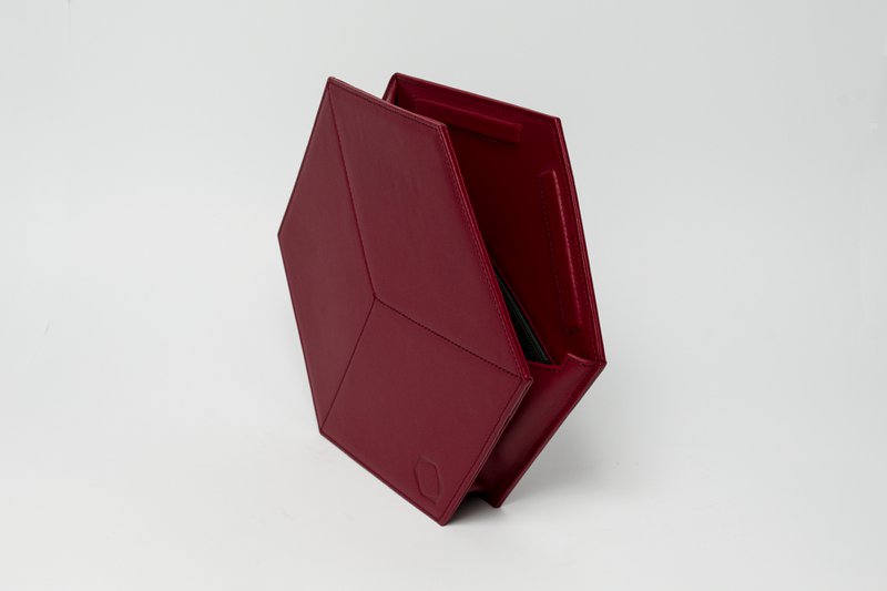 Piatto esacubo rosso