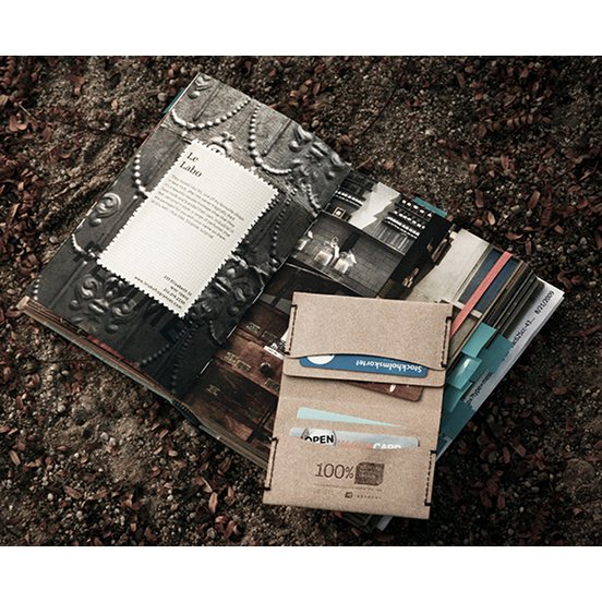 Kaarthouder van gerecycled leer "Navigo"