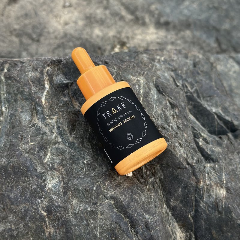 Mélange d'huile essentielle de la lune cire - cannelle, clou de girofle et menthe poivrée - énergie, concentration, rituel de lune, végétalien - 30 ml