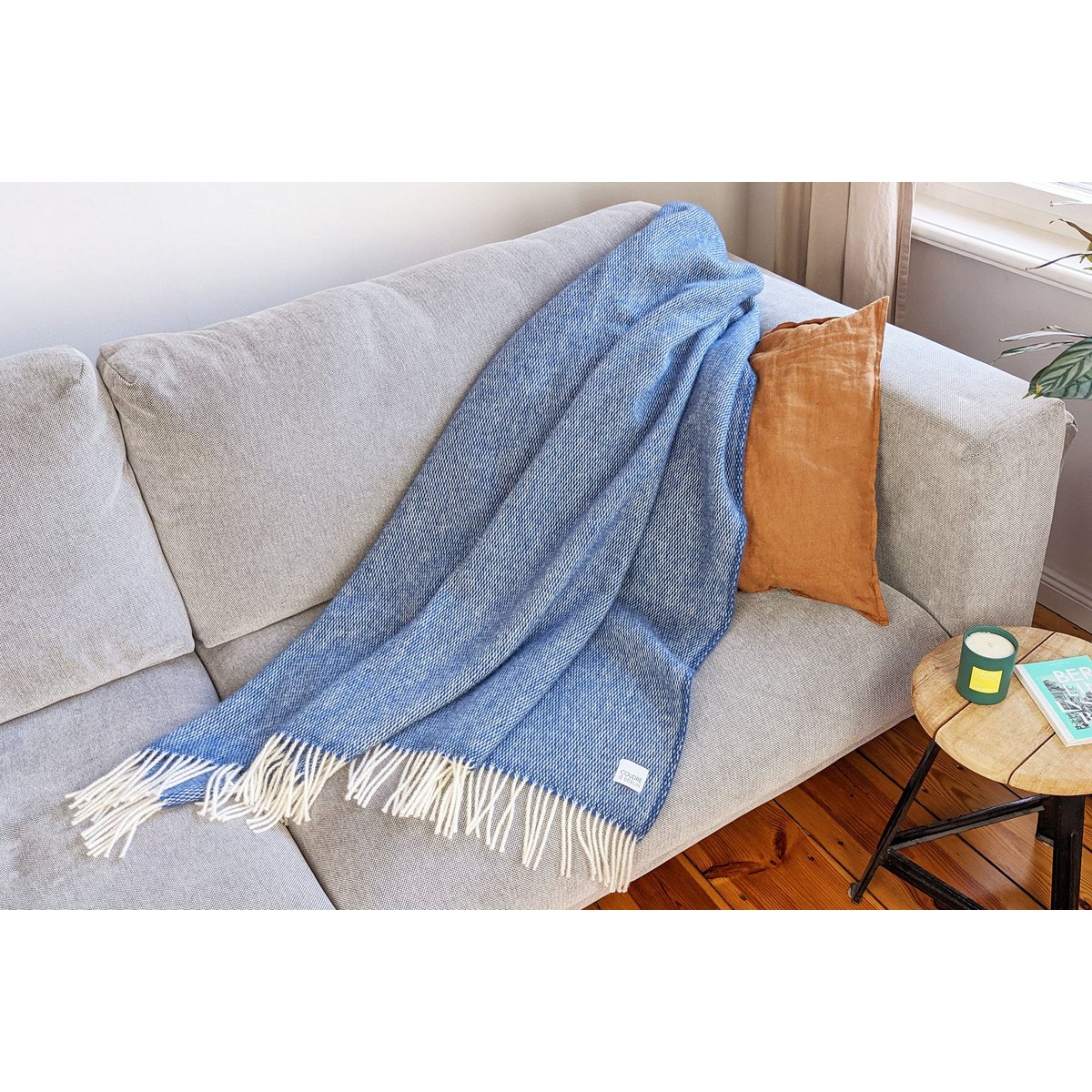 Wool blanket/cuddly blanket pickstitch rain