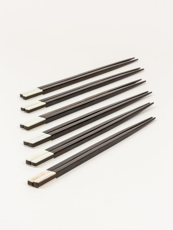 Set de 6 pares de palillos en ébano y hueso