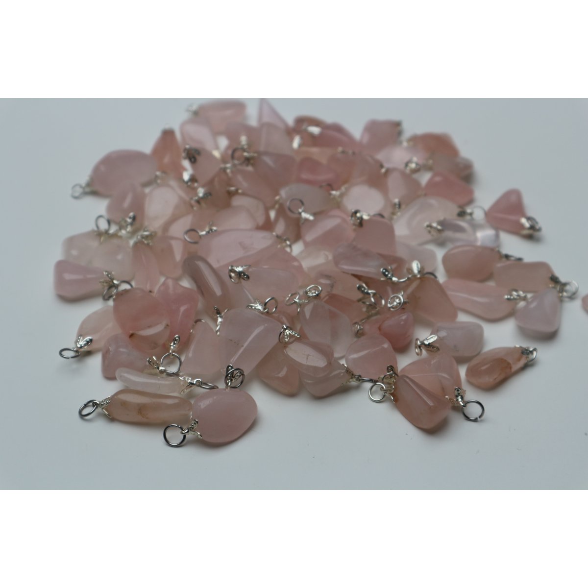 ciondolo in quarzo rosa