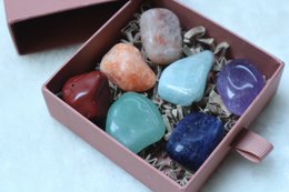 Chakra set with tumbled stones