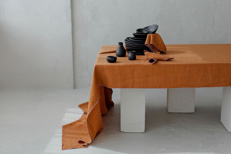 Linned dug med kontrastdetaljer Clay & Lilac -250x145cm