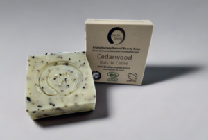Organic Certified Solid Soap - Cedarwood met blaaswwrack 90G