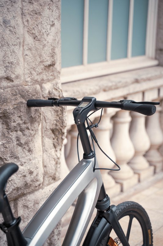 Cruzaa pedalstøttende Bluetooth elektrisk cykelpistol metalgrå