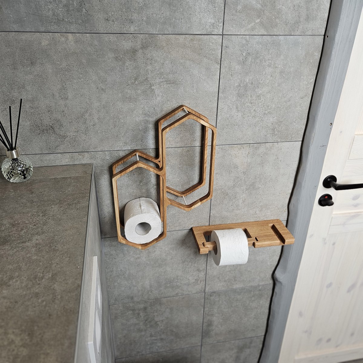 Toiletpapirholder til vægmontering, træbadeværelse opbevaringsstativ til 4 ruller, kompakt arrangør til badeværelser
