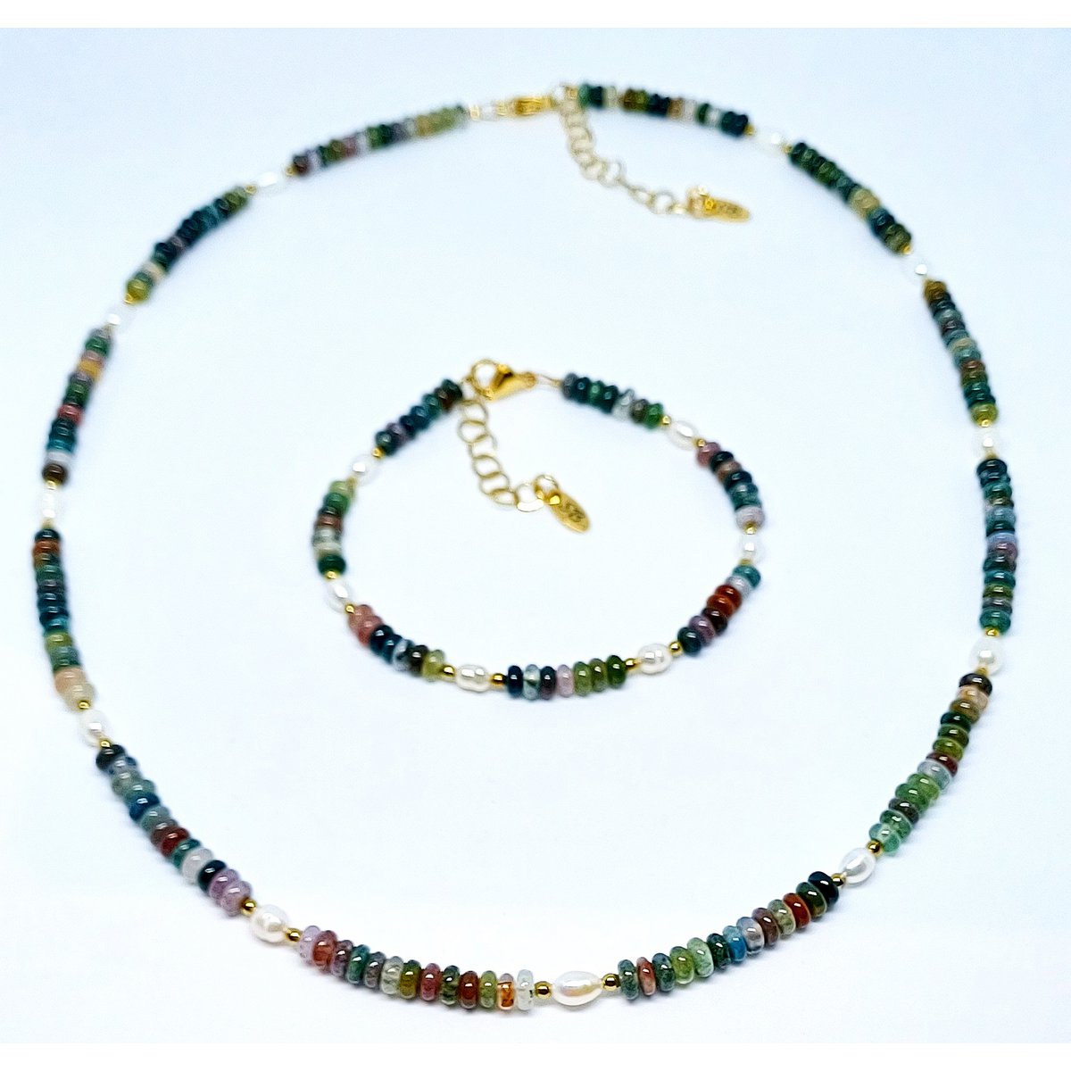 Necklace gemstone roundel with freshwater pearls
