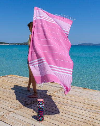 TOWEL TO GO MALIBU Baumwoll-Strandtuch 180x100 cm | Leicht | Rosa | mit Geschenkbox