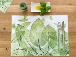 Artipics placemats soft green placemats washable plastic 4 pieces each 42 x 30 cm pastel green simple table decoration for the kitchen, dining area, guests, indoors, outdoors