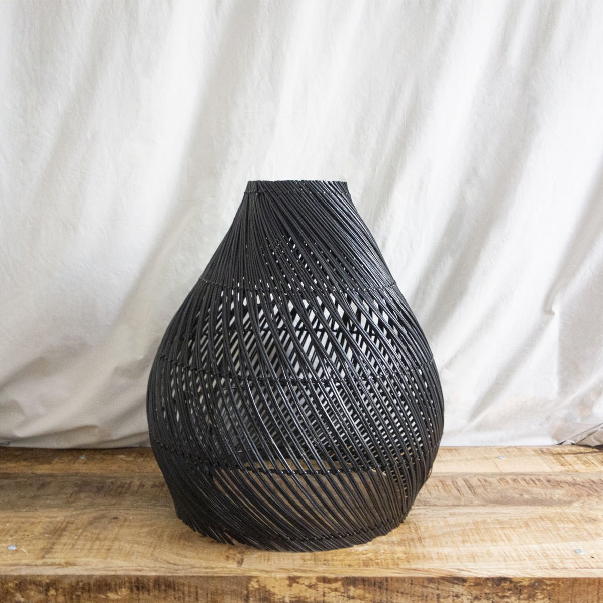 RATTAN PENDEL - Sort