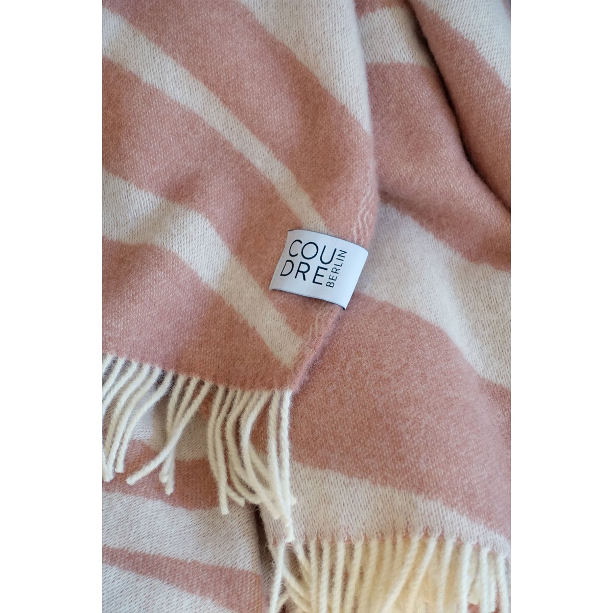 Wool blanket / cuddly blanket bold rosestone