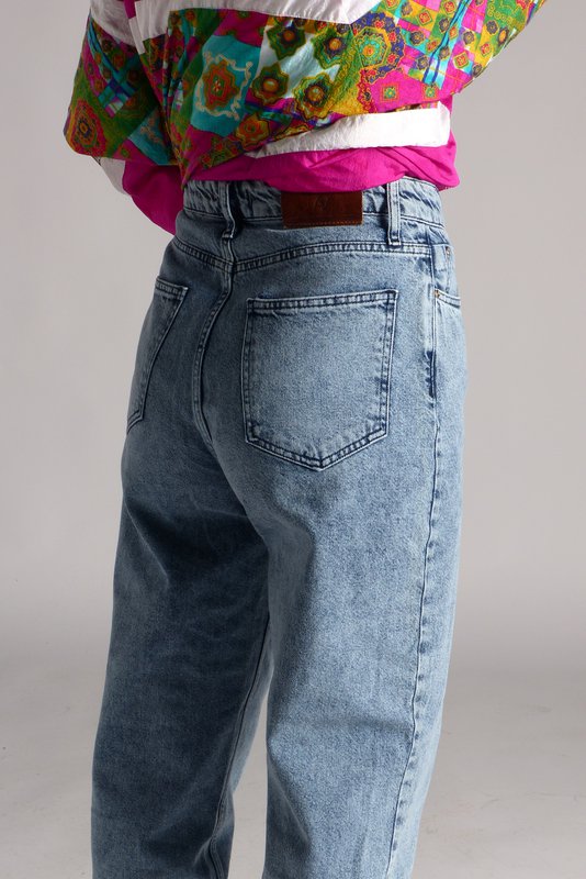 Mom-jeans til kvinder - ikoniske 80'er-jeans