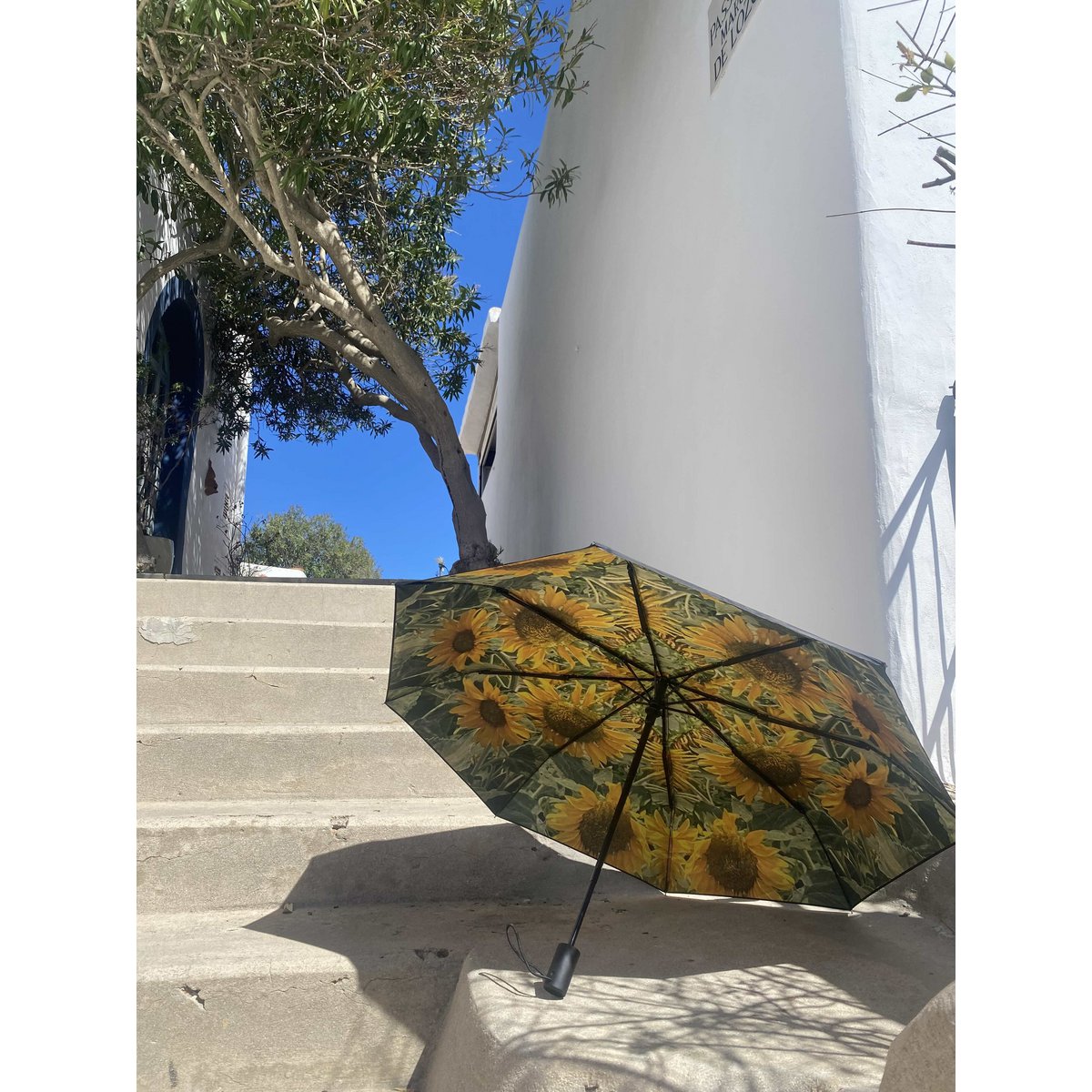 Sunflower Umbrella – Windproof & UPF50+ Protection