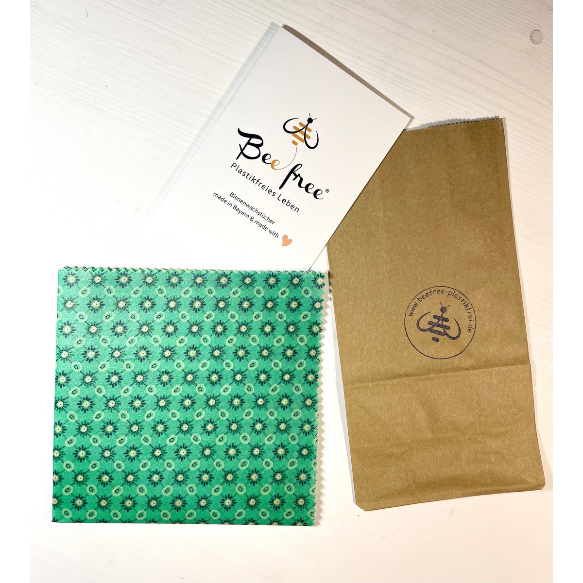 Colorful beeswax cloth "Stella" - size L 33x33cm