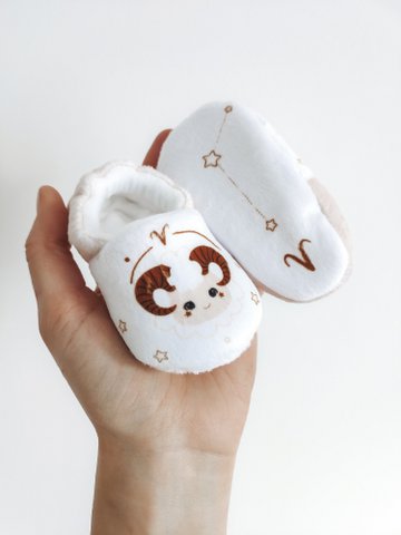 Babyhausschuhe - Baby Astro - Widder