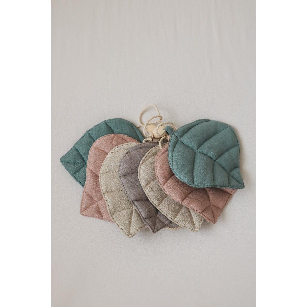 Guirlande en lin « Spring Dream » avec feuilles