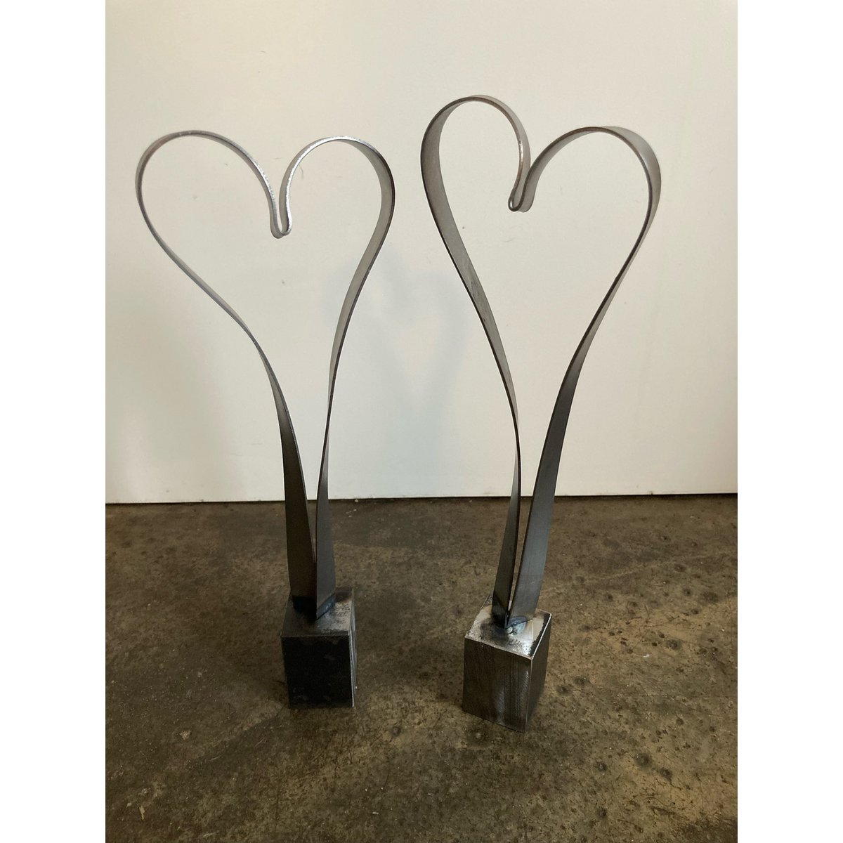 Escultura en metal "Corazón de Rubigo"