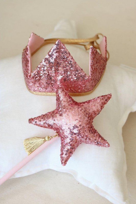 Kroon met "roze pailletten"