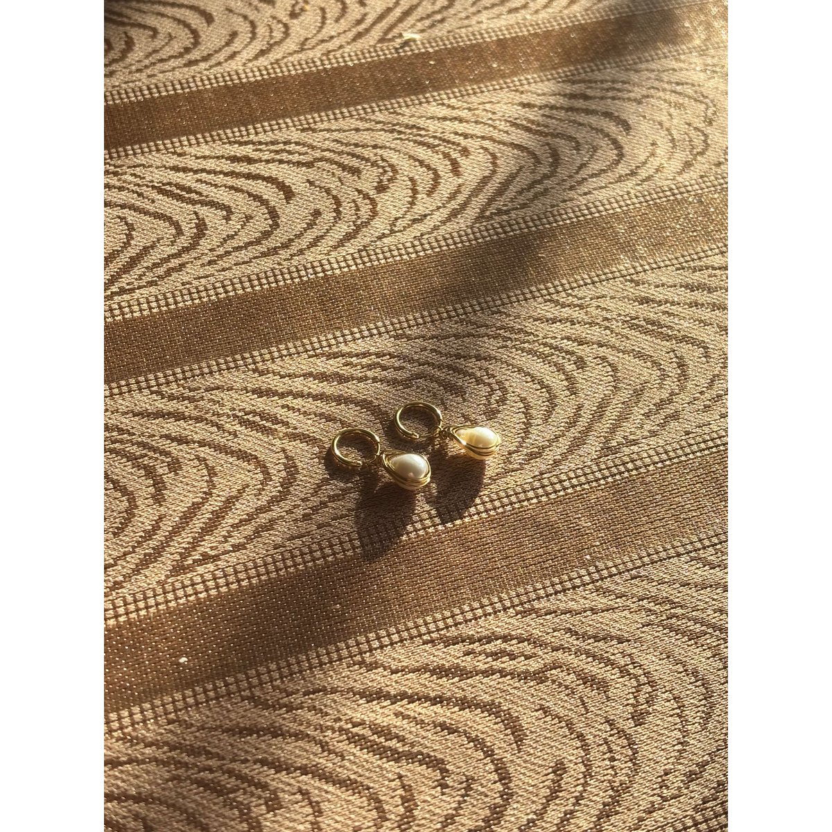 Teardrop Pearl Earrings