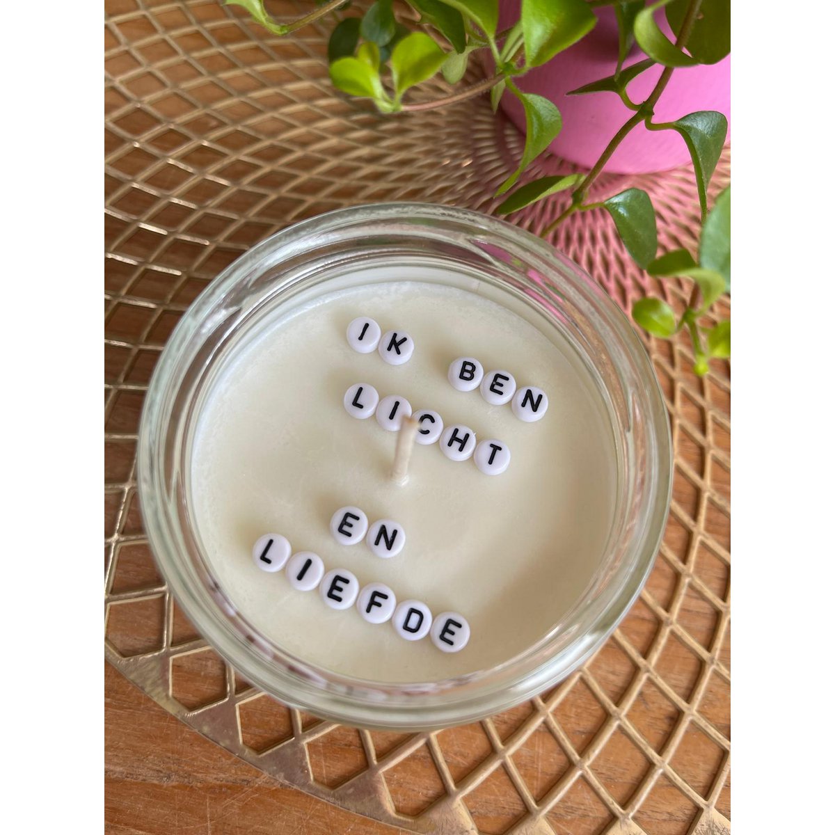 Hidden message candle with essential oil from DoTerra - Rose quartz gemstone - I am light and love
