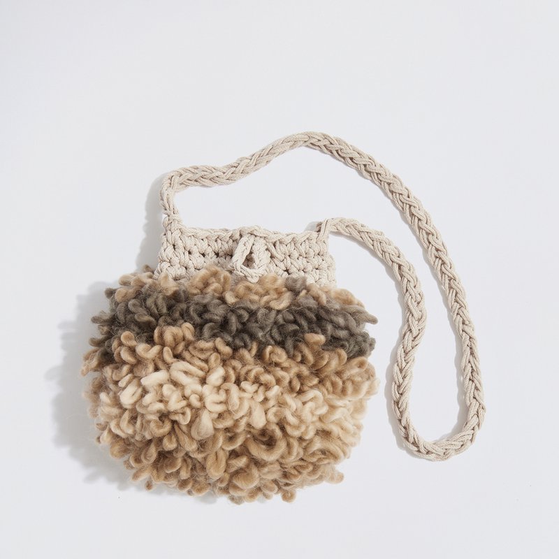 “Elise Boucle” Håndlavet telefonpose beige