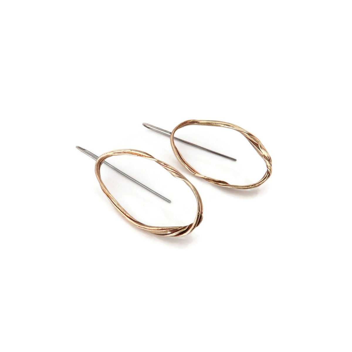 Boucles d’oreilles pendantes en bronze oxydé – Sculptural Organic