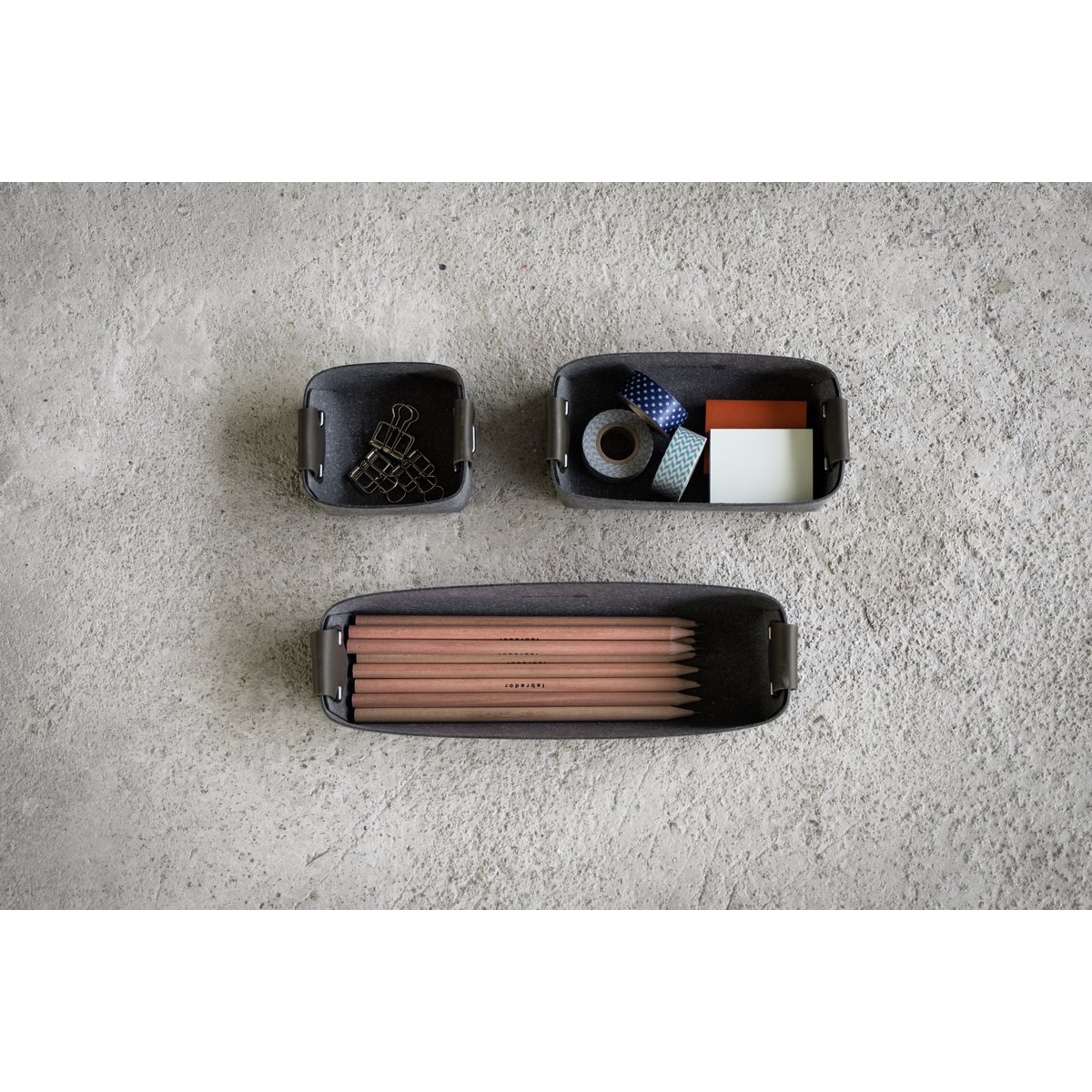 Portalápices de cuero reciclado