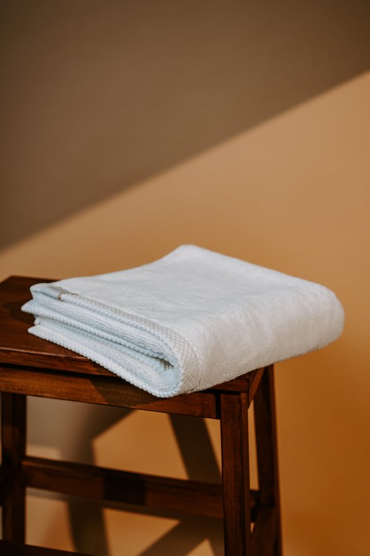 Pamukia – Juego de baño familiar GOTS blanco para 4 | 100% Algodón Orgánico | 650 G/M
