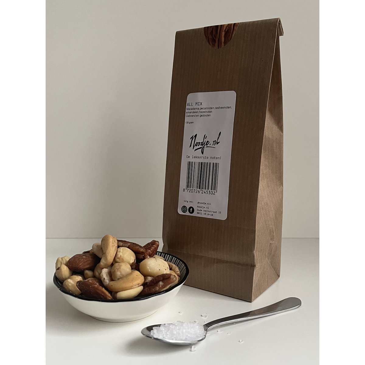 All mix gebrand en gezout 125 gram ( no pinda's)