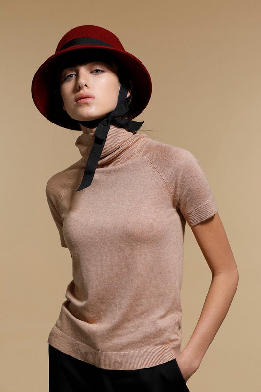 Sombrero campana rojo