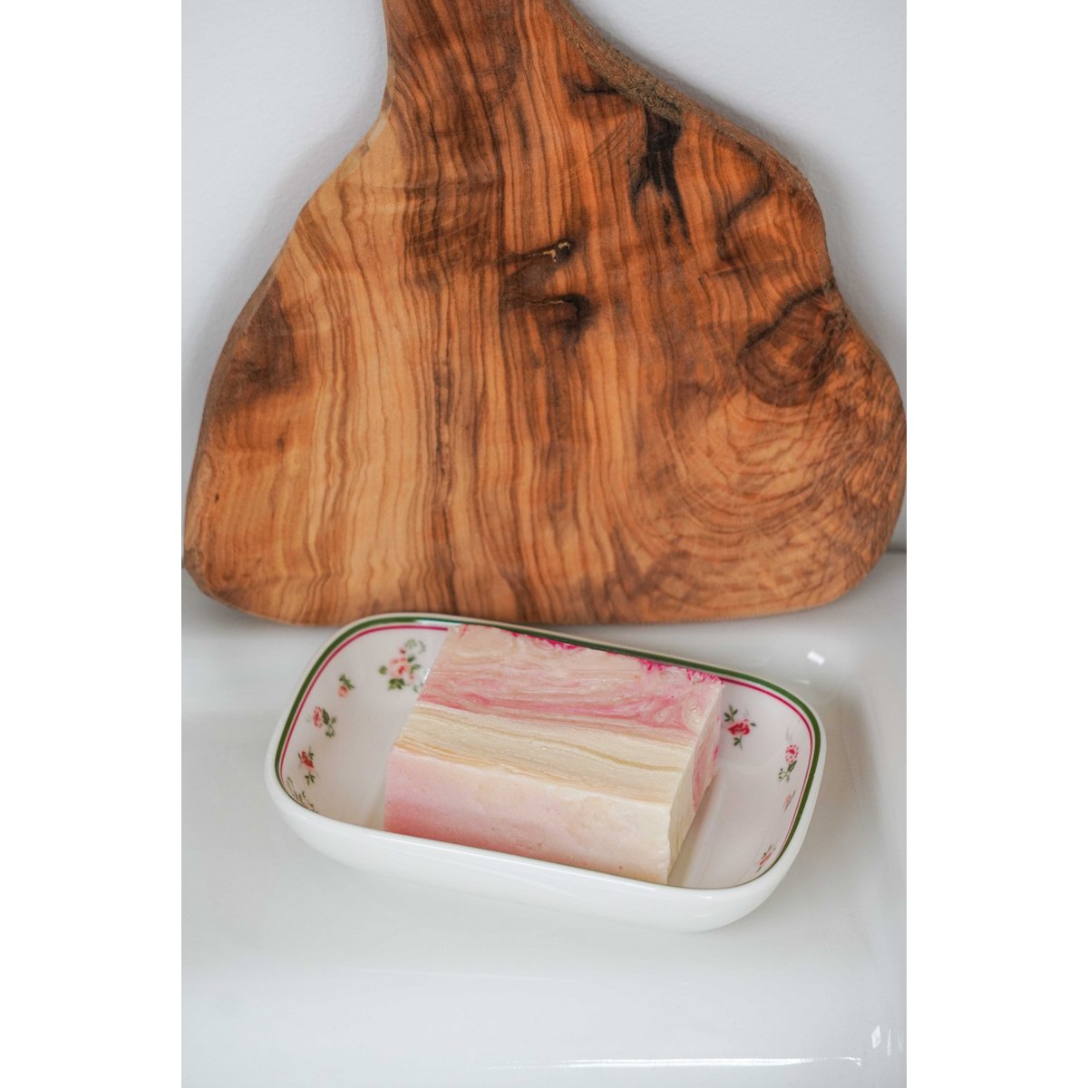 Portasapone in porcellana Lisa Isabelle Rose