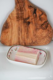 Porcelain soap holder Lisa Isabelle Rose