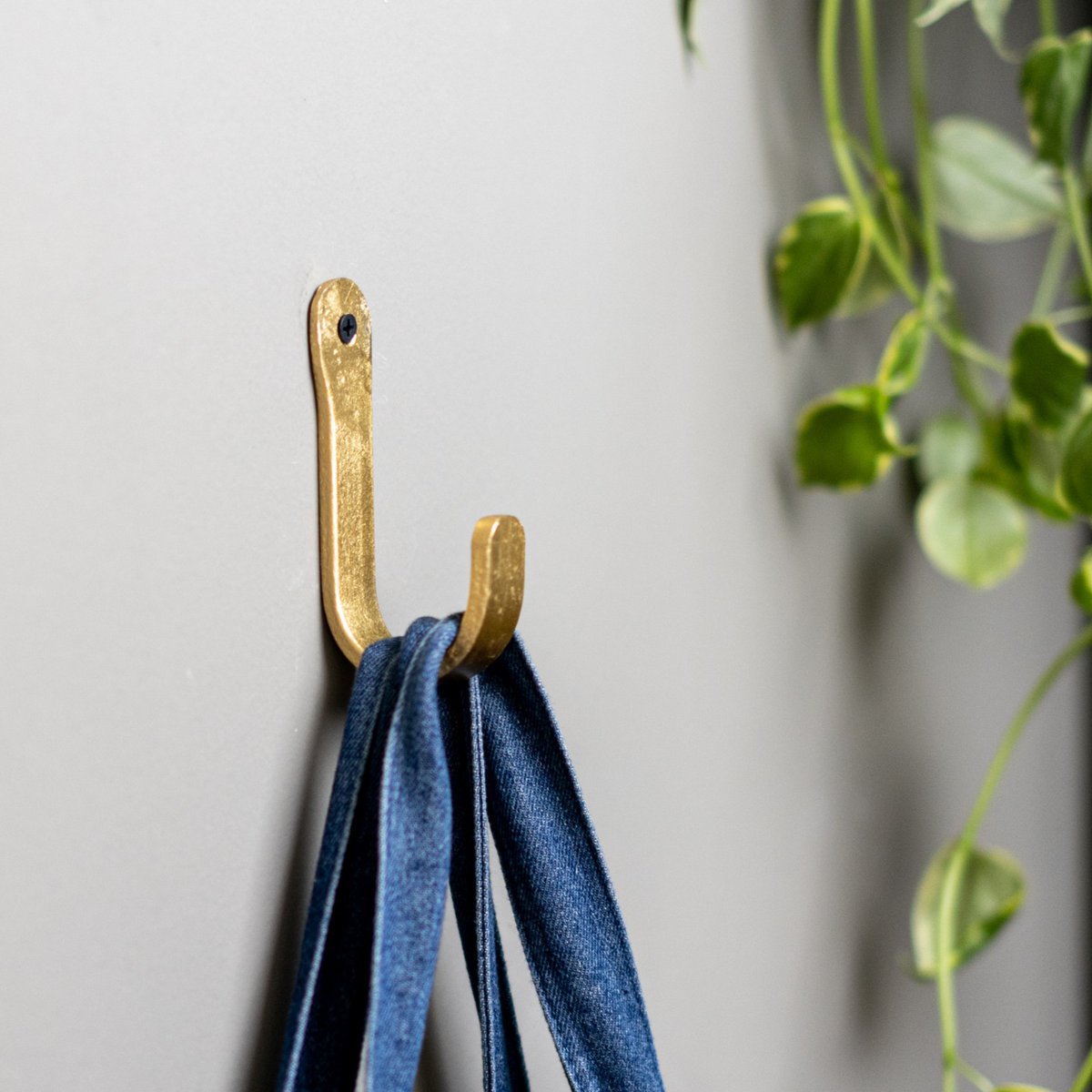Coat Hook Round brass, Brut Homeware