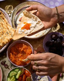 Wortel Wonder - Perzische spread met saffraan en rozenwater