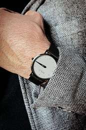 MAREN - Single Hand Clock