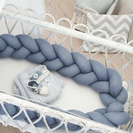 Paracolpi per letto intrecciato blu lavorato a maglia