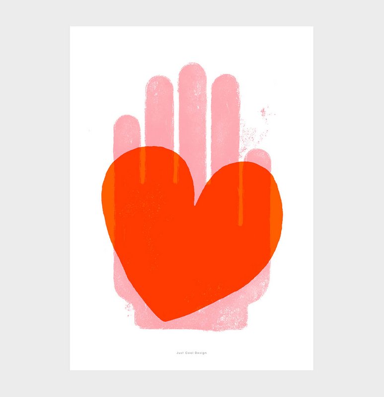 Red Heart print på væggen