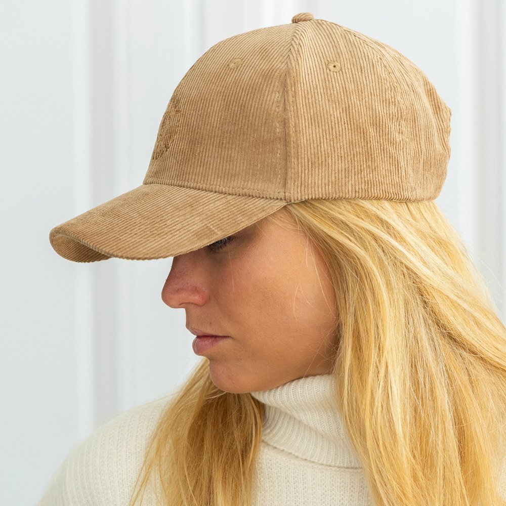 CAP in organic velvet
