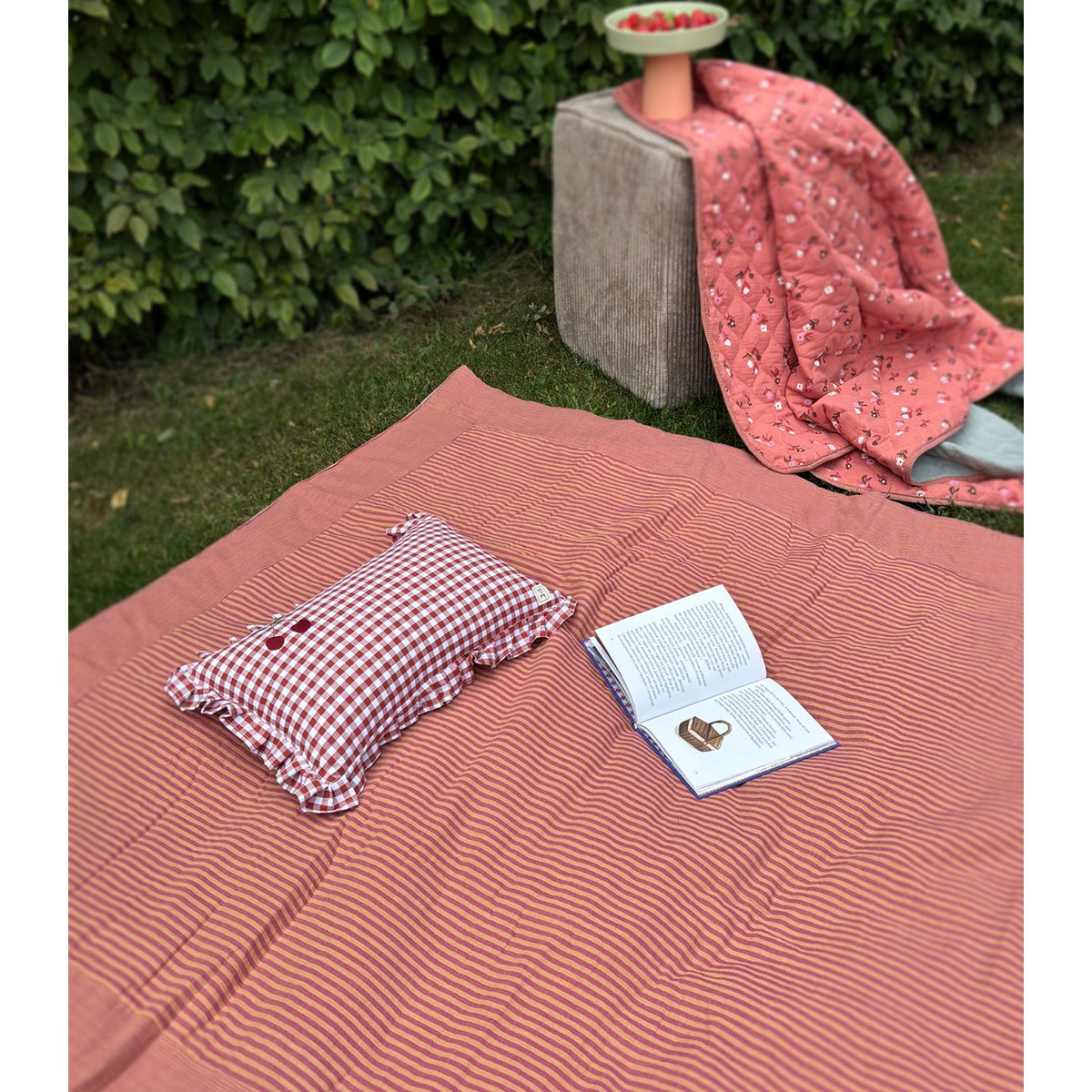 Dalia Stripes - XXL picknickdeken - picknickmat 180×150 cm