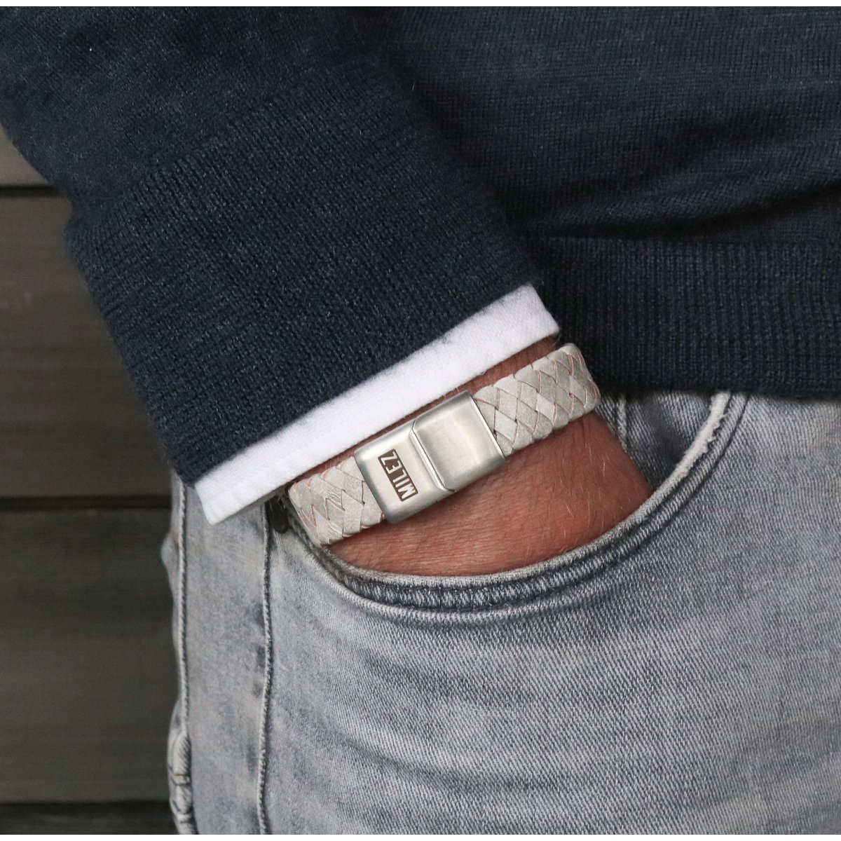 Herrenarmband aus Leder hellgrau