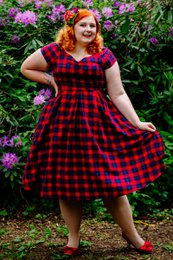 Robe de swing d'épaule d'étoile de l'UE en tartan rouge