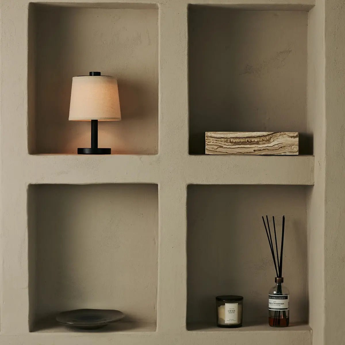 Lampe rechargeable en bois noir Rover