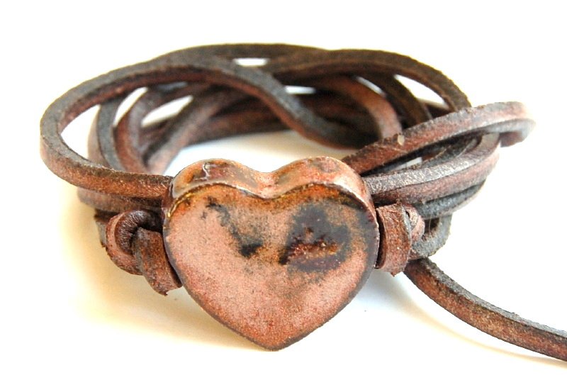Bracelet leather lace with heart rust